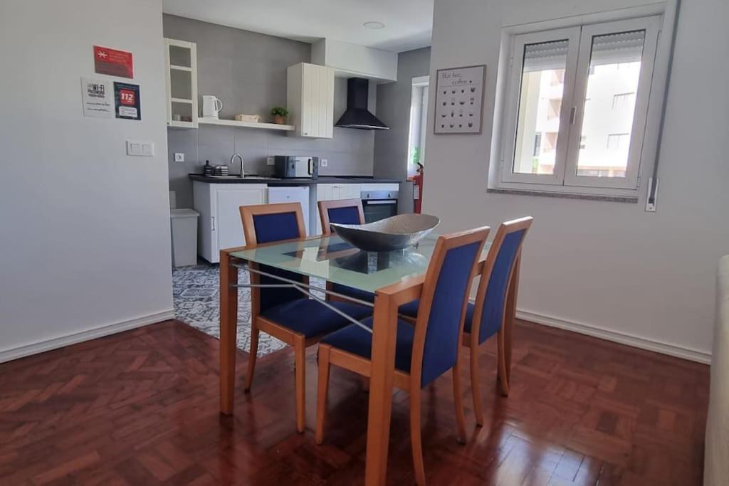 Ferienwohnung Casa Da Praca 2 São João da Madeira Exterior foto
